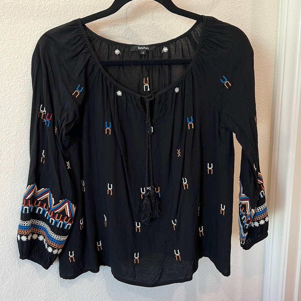 Beautiful Brand New Embroidered Blouse✨